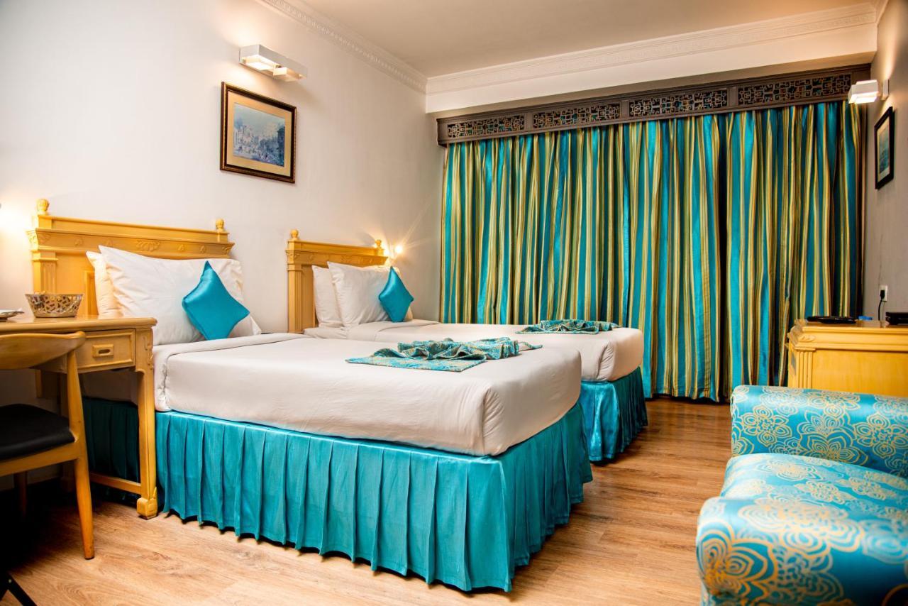 Golden Parkk Hotel Колката Екстер'єр фото
