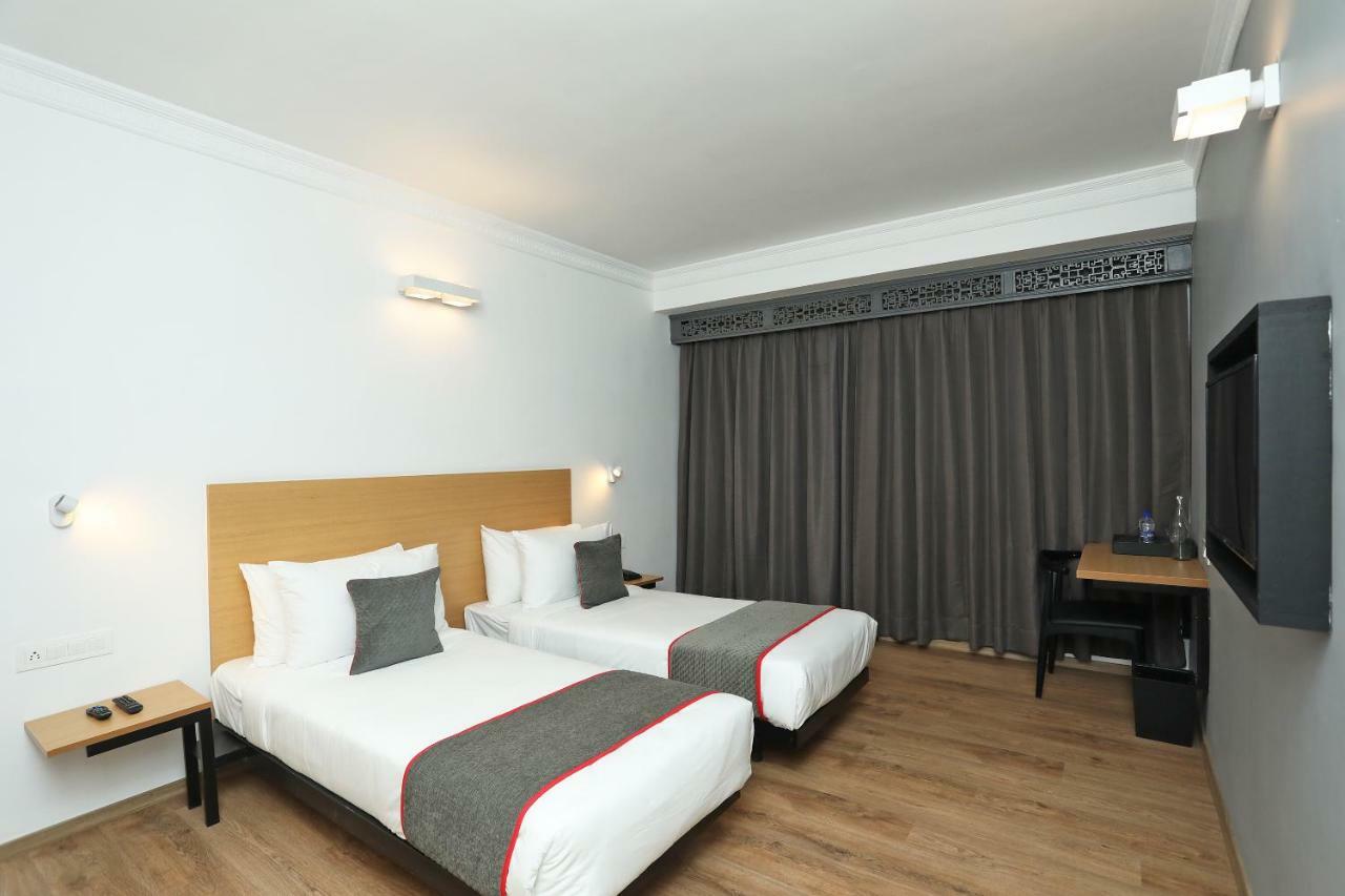 Golden Parkk Hotel Колката Екстер'єр фото